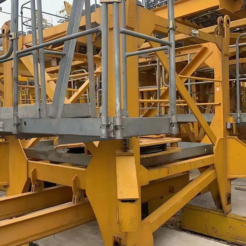 70M JIB MAX. LOAD 12 TON TOPKIT TOWER CRANE
