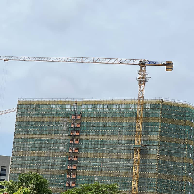 ZOOMLION WA6515-8 TOWER CRANE