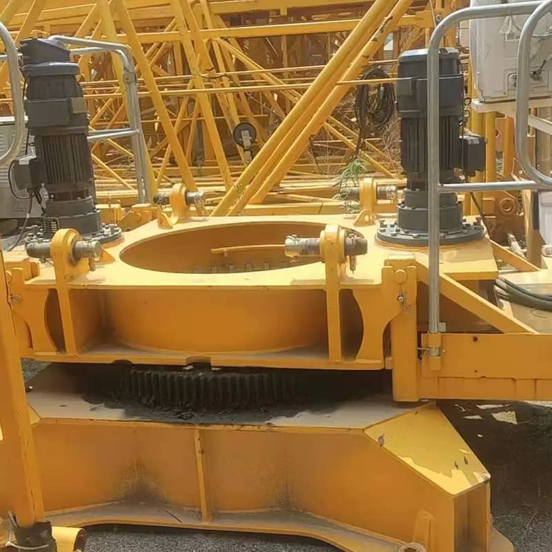 ZOOMLION WA6017-8 TOWER CRANE